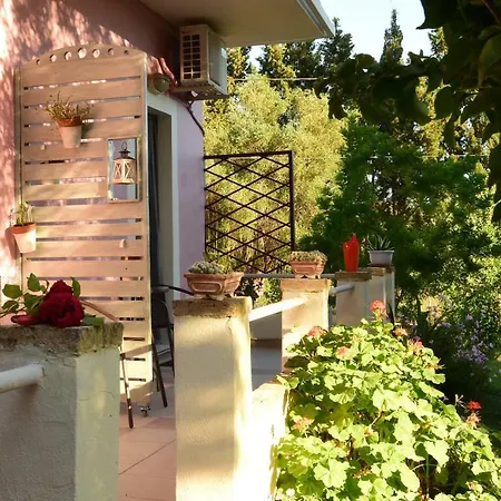 Ktima Theofilos - Frideriki Guest house