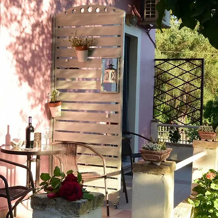 Guest house Ktima Theofilos - Frideriki Petriti (Corfu)